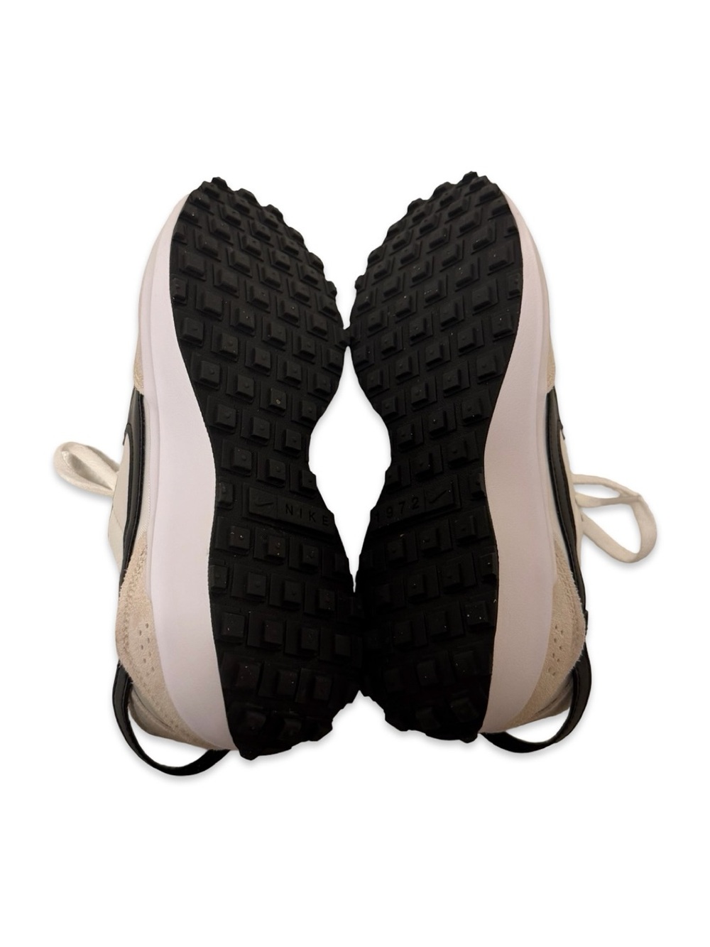 Women’s Nike Waffle Debut Sanddrift/Black/White Tennis Shoes - Picture 9 of 10